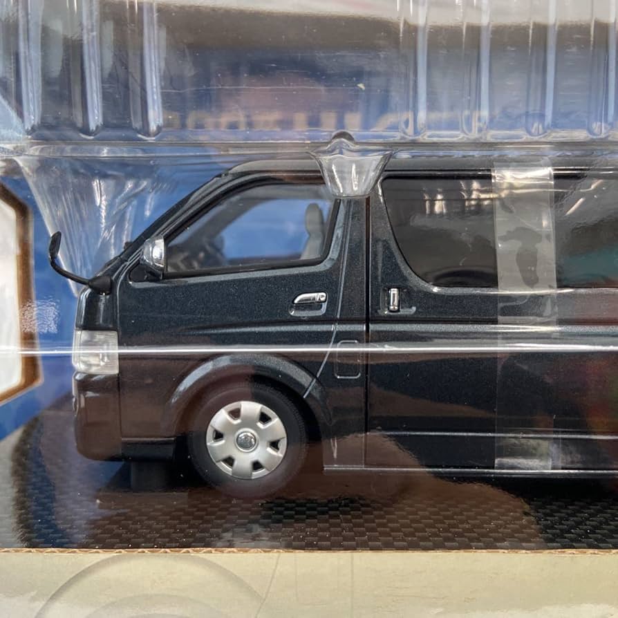 DISM 1/24 200系　ハイエース スーパーGL ダイキャストモデル アオシマ 1/24 DISM 200系ハイエース スーパーGL（シルバー